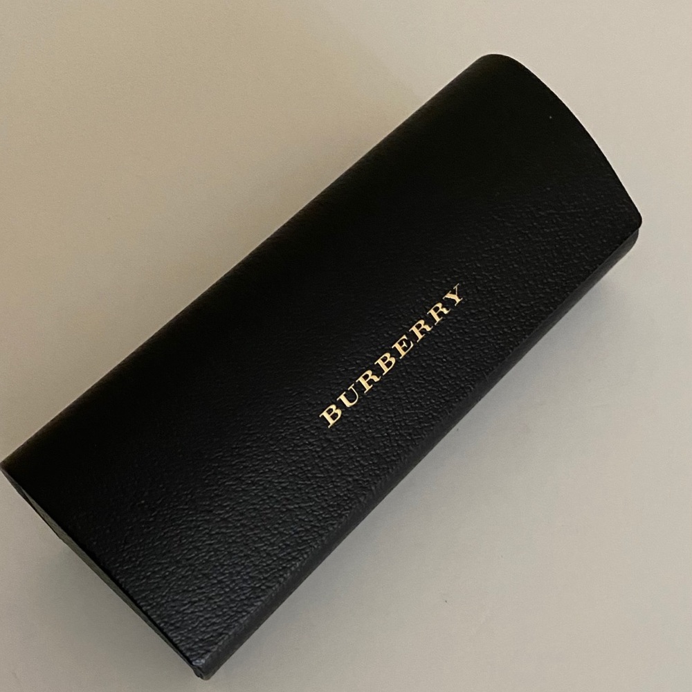 Burberry hardcover case - Picture 5 of 10